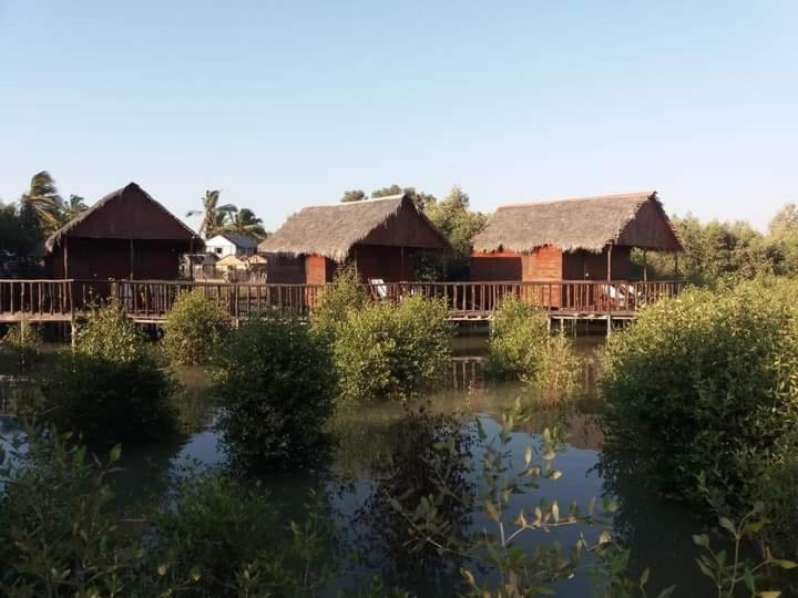 La Capannina Chez Lea Hotel Morondava Ngoại thất bức ảnh